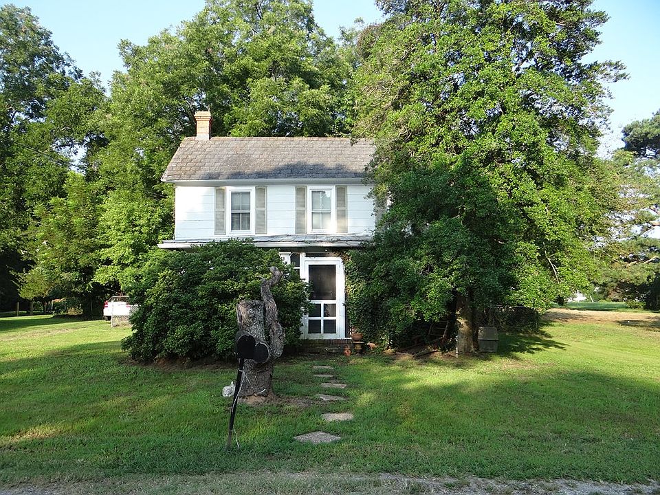 2nd image of 224 James Ln