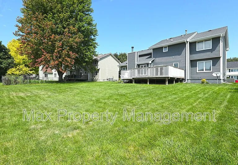 8200 Northview Dr — Photo 35
