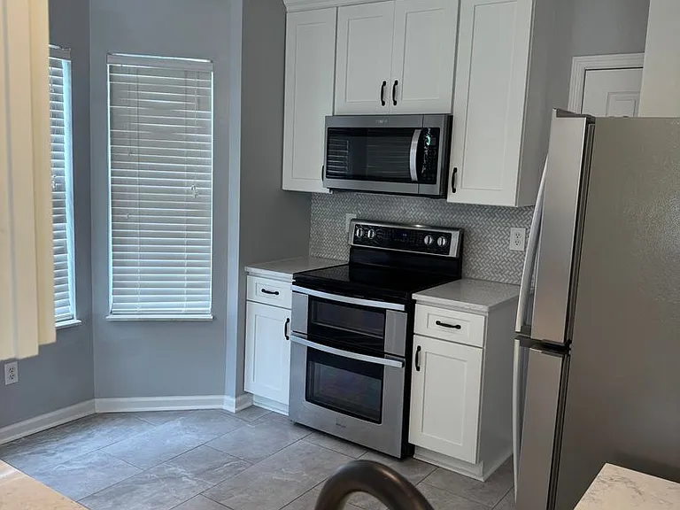 7233 Sorrenta Rd — Photo 15