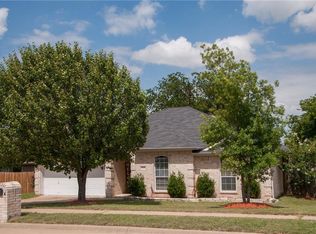 1324 S 3rd St, Midlothian, TX 76065