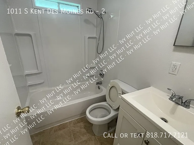 1011 S Kent Des Moines Rd #2 — Photo 12