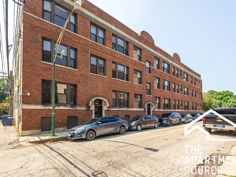 3147 W Medill Ave #3 — Photo 13