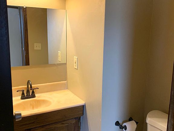 4th image of 4276 Bennington Blvd #9A