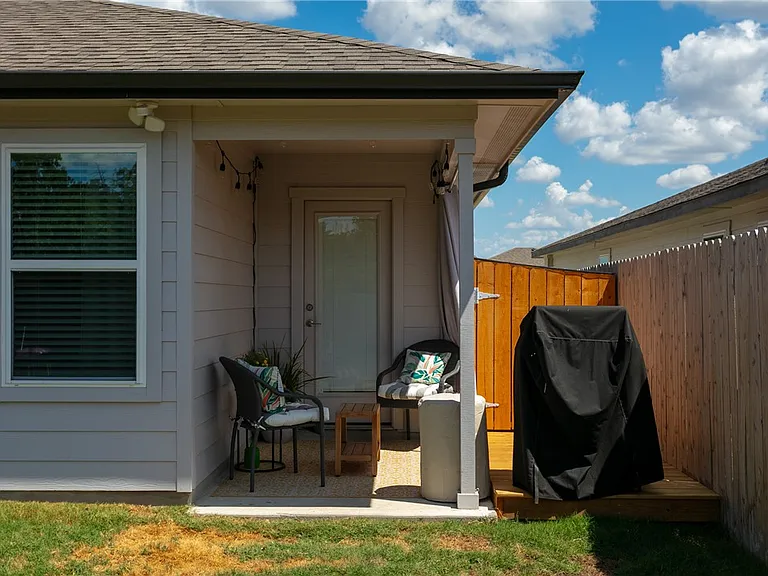 1012 Amistad Loop — Photo 26