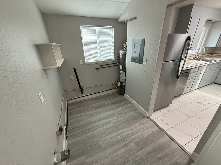 1507 Jacobsen St #1/2 — Photo 21
