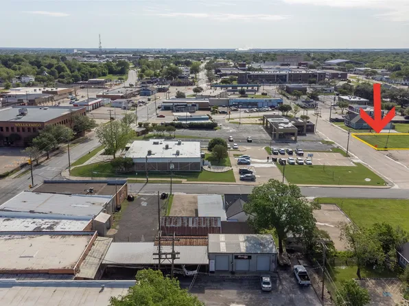 118 W College St, Mesquite, TX 75149