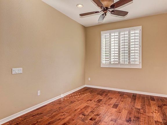 3rd image of 5622 W Andrea Dr