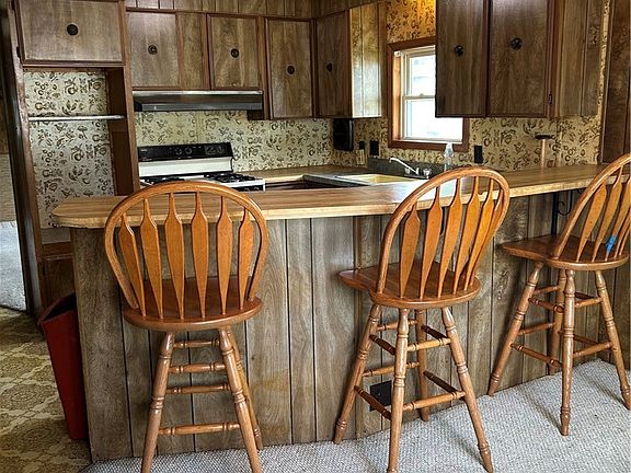 5th image of 1101 Creekside Dr