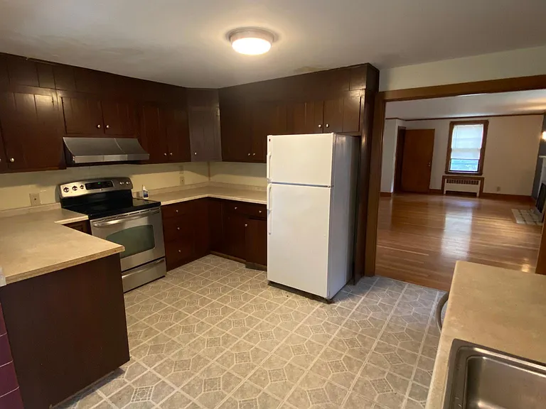 62 Washington St — Photo 5