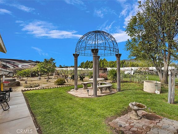 3rd image of 4487 Tyrolite St