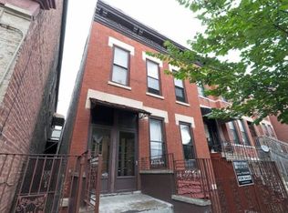 1450 W Taylor St, Chicago, IL 60607