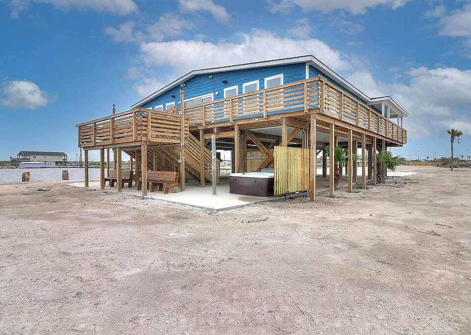 2445 Laguna Shores Rd