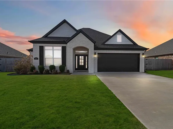 3521 Avon Ave, Springdale, AR 72764