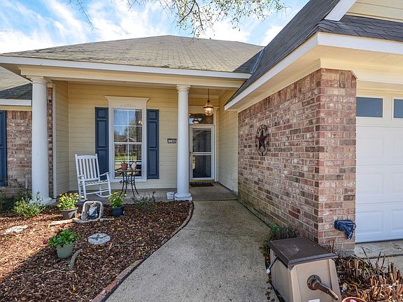 3rd image of 2246 Windsor Ct