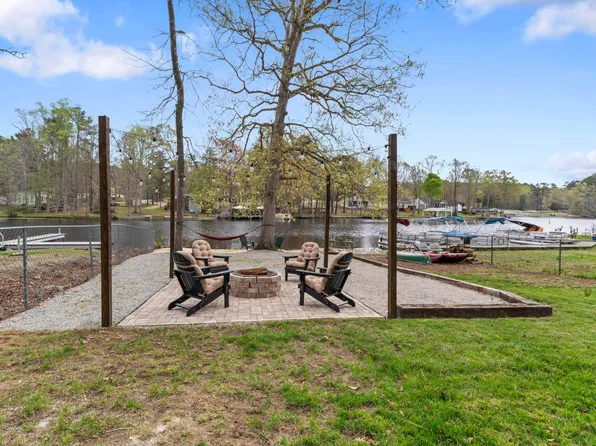 141 Sagamore Dr #315, Louisburg, NC 27549