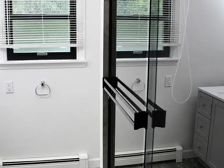 27 Stuart Dr — Photo 12