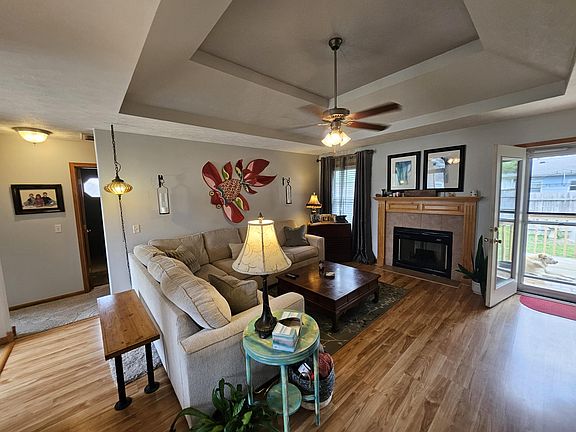 4th image of 102 Kingsley Drive