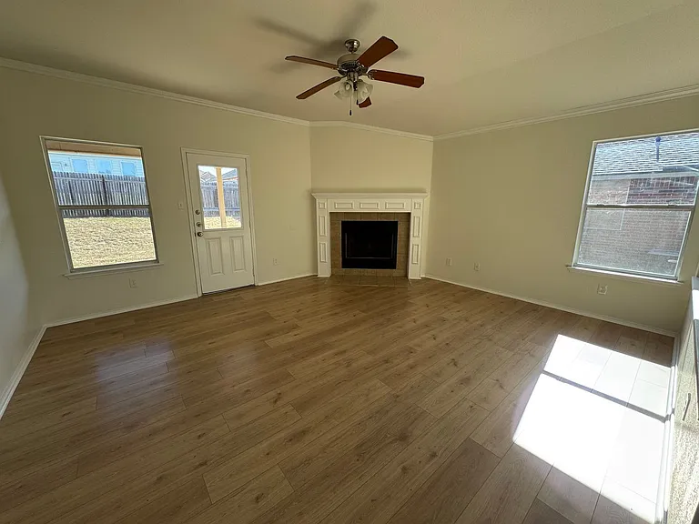 6206 Taree Loop — Photo 6