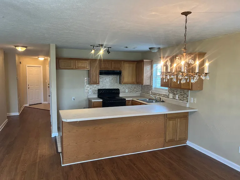 3430 Appomattox Dr — Photo 3