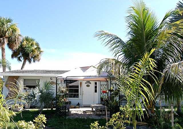 1st image of 441 SE Robalo Ct