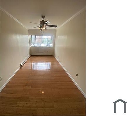 2nd image of 2005 Seward Ave #3