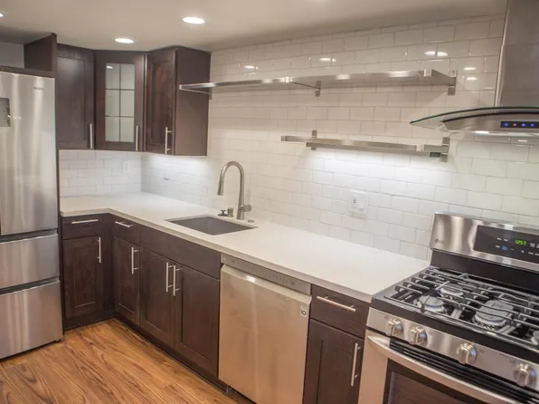 2719 E Pike St APT 3, Seattle, WA 98122