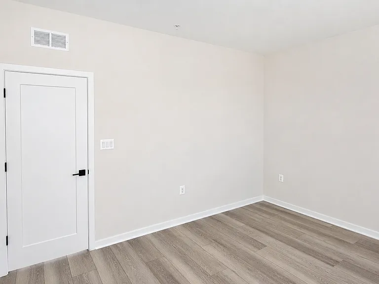 42126 Hazel Grove Ter — Photo 29