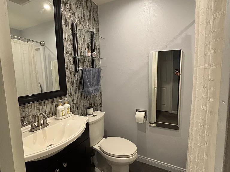 565 Spring Rd #46 — Photo 11