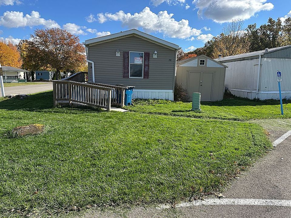 1st image of 200 Manchester Ct