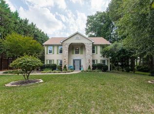 4404 Hunters Run Dr, Clemmons, NC 27012