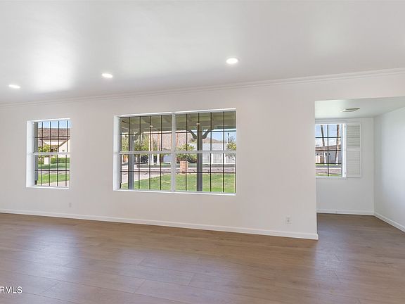 2nd image of 6231 E Calle Del Paisano