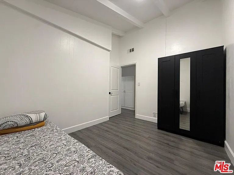 12308 Sheldon St — Photo 15