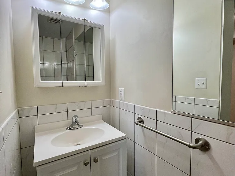 8 Maryland Ave #1C — Photo 11