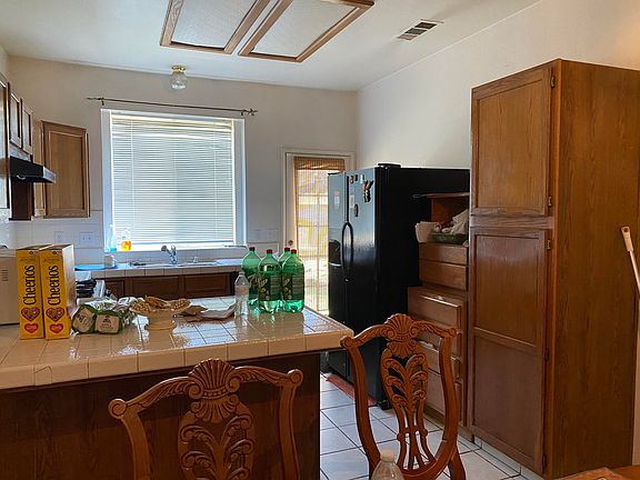 4th image of 2314 W Vine Avenue