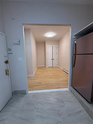 Rented by SERHANT. | media 4