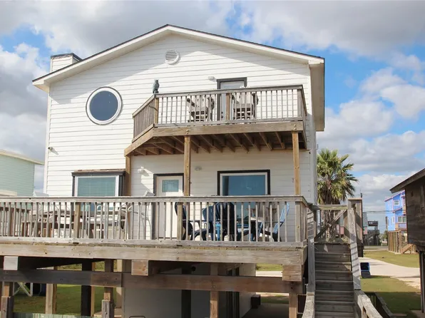 1648 Sandpebble Pl, Surfside Beach, TX 77541