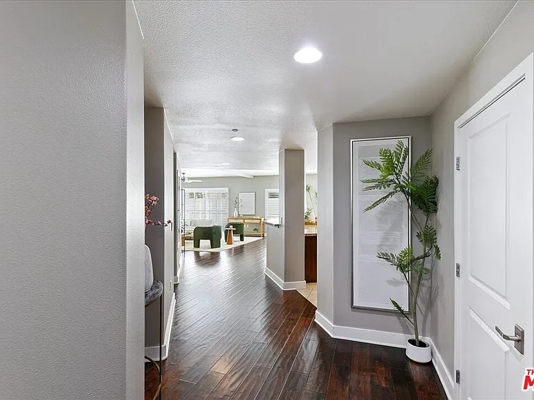 11115 Acama St #107 — Photo 4