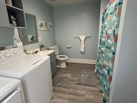 2nd image of 2202 45th St