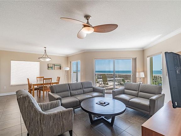 3rd image of 11605 Gulf Blvd #601