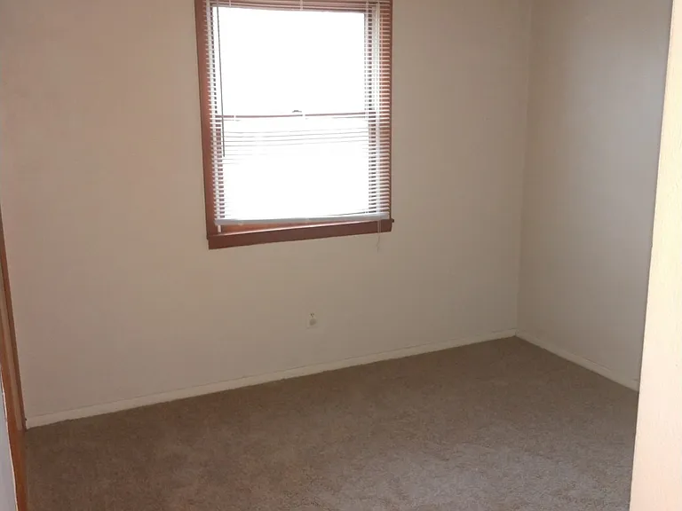 403 Ellen Ave #5 — Photo 5