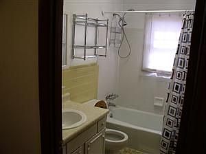 2nd image of 3220 Springfield Dr APT 2