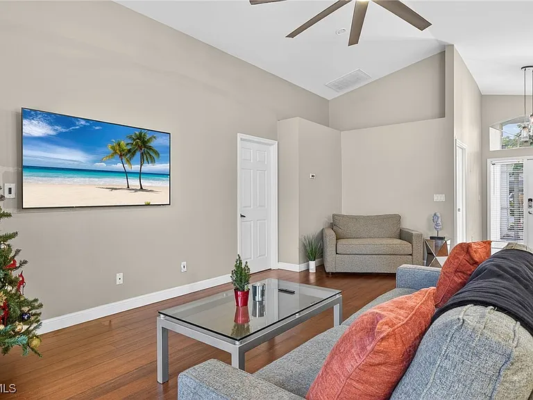 18015 Horseshoe Bay Cir — Photo 5