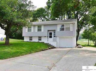 12119 Sandra Ln, Omaha, NE 68137