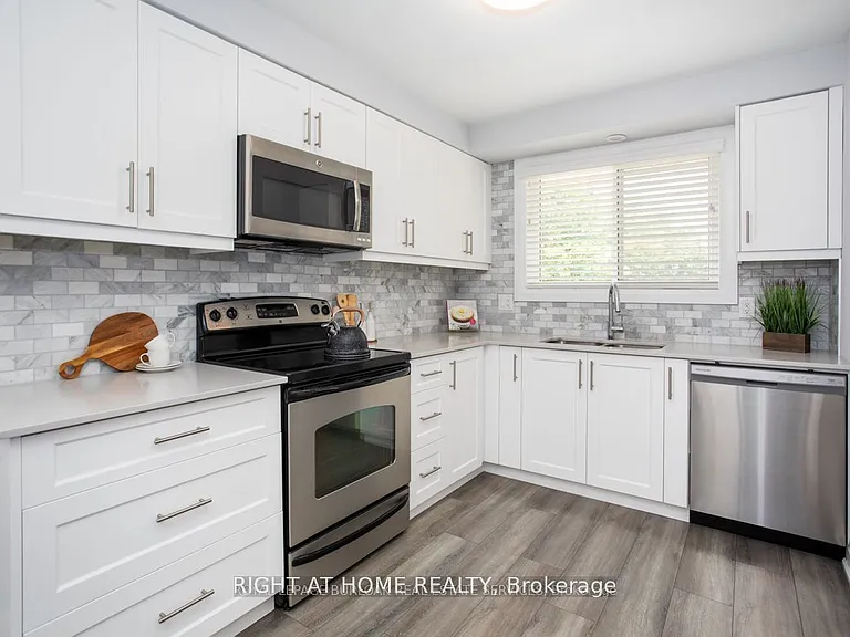 576 Turner Dr #MAIN — Photo 8