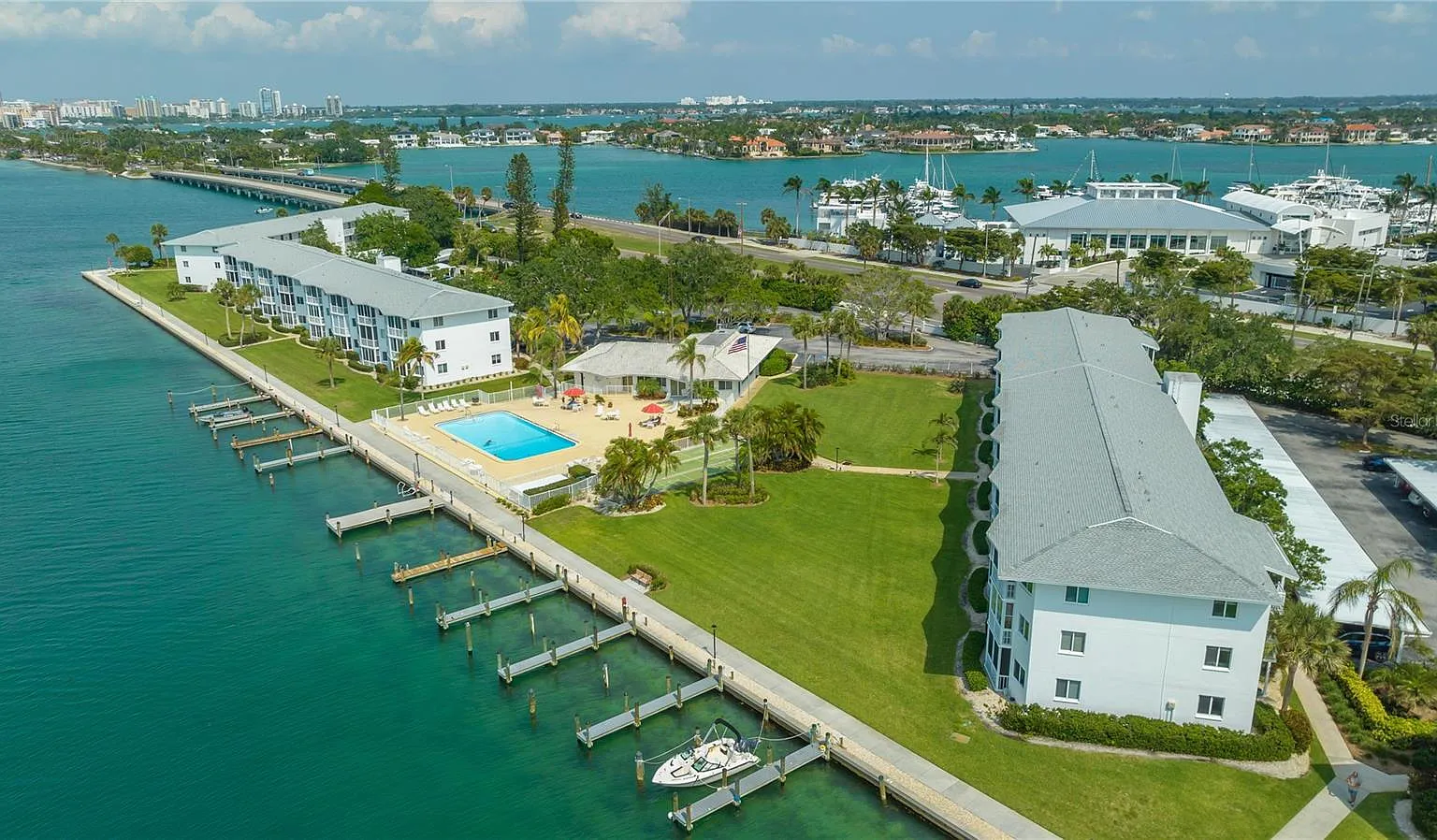 2 bed, 1.0 bath, 850 sqft, $2,499 — Photo 1