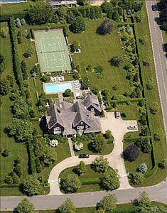 1st image of 15 Halsey Farm Dr