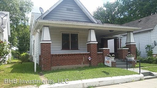 2nd image of 917 N Sheffield Ave