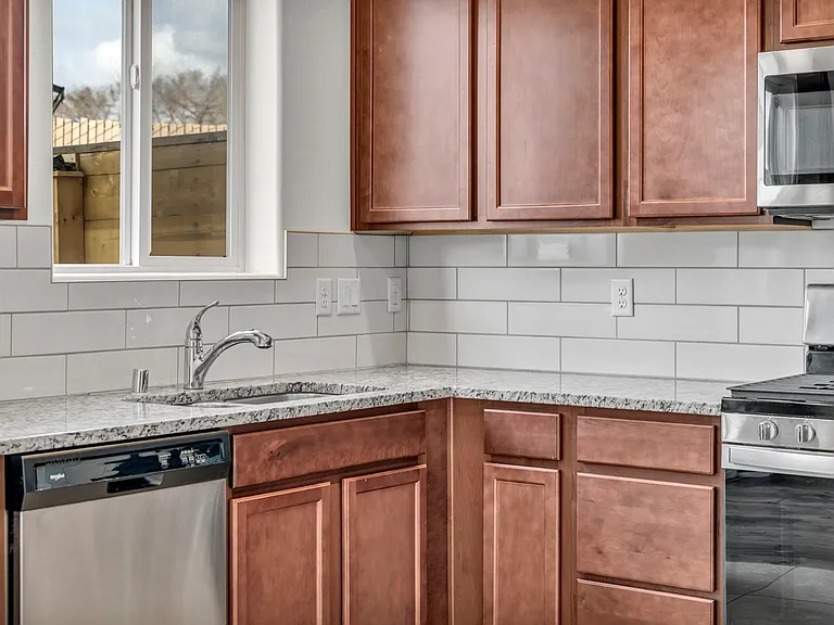 545 Gloria May Ln — Photo 14