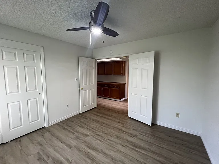 14009 Christella Ct — Photo 3