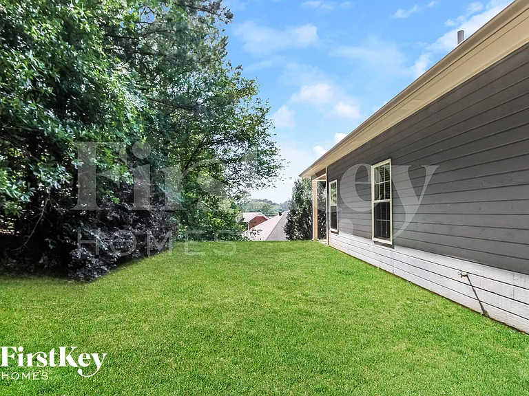 110 Cobblestone Ter — Photo 17